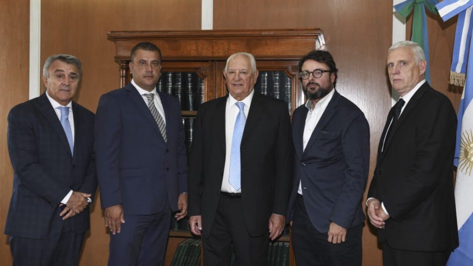 Izquierda a derecha: Diez, Pietronave, Grinberg (ex presidente), Peredo y Chillo.